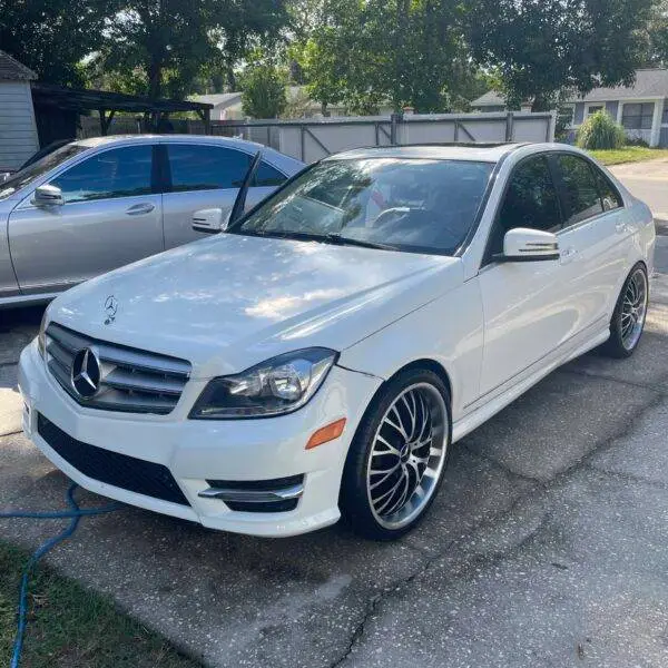 2013 Mercedes Benz Luxury Sedan 91,920 miles
